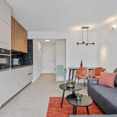 Cozy Flat In Center ! *